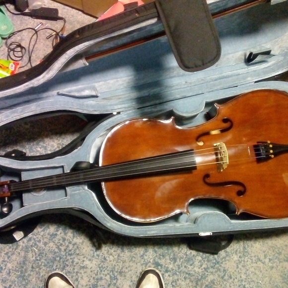 "student"Chello (Cremona) - Picture 1 of 8